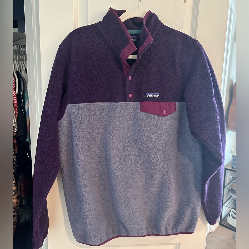 RARE COLOR - Patagonia Women’s Lightweight Synchilla Snap-T Fleece Pullover